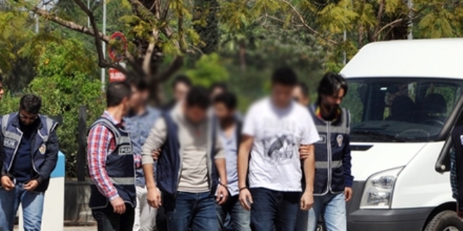 Antalya'da 2'si teğmen 14 kişi tutuklandı