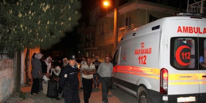 Babası ile dayısını intihar edeceğini söyleyerek barıştırdı