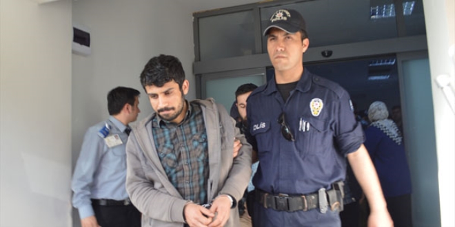 Sakarya merkezli ter�r operasyonu: 11 ki�i adliye'de