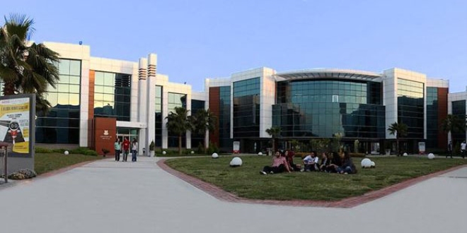 Gediz Üniversitesi'nden 'Paralel' açıklaması