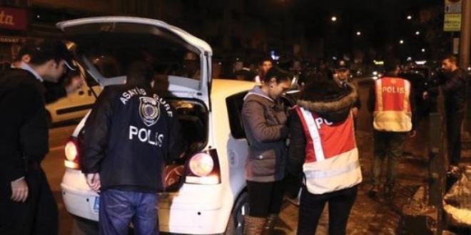 İstanbul'da 5 bin polisin katılımıyla denetim yapıldı