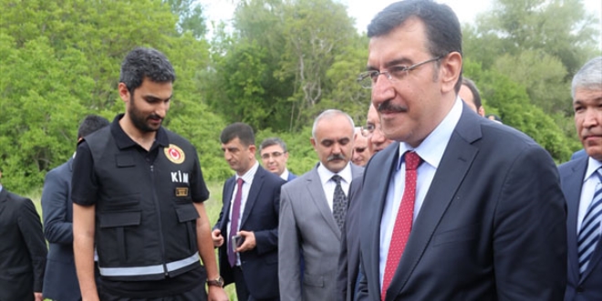 Tüfenkçi: Ürün İhtisas Borsaları kurulacak