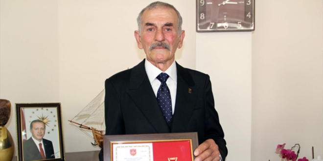 Emekli, 500 bin liral�k mal varl���n� TSK'ya ba���lad�