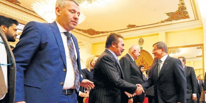 Sanatçılara emeklilik müjdesi