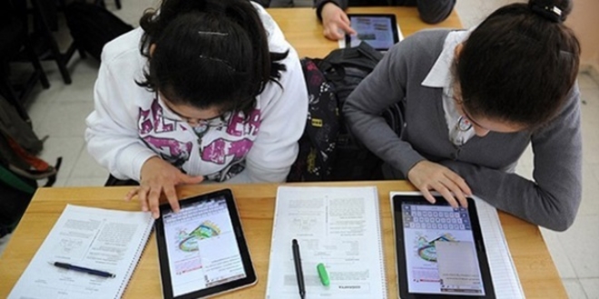 Suriyeli ocuklara 20 bin tablet