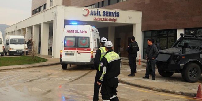 Mardin'de terr saldrs: 12 polis yaral