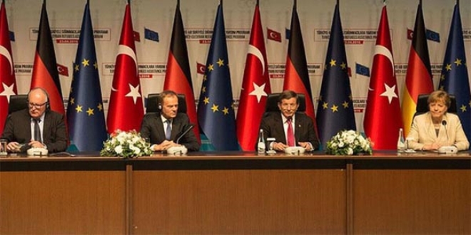 '152 bin Suriyeli Türkiye'de hayata gözlerini açtı'
