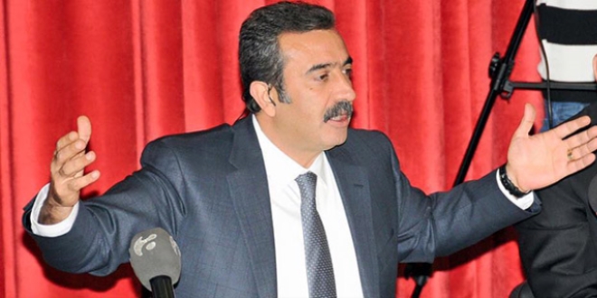 'Lastiği taktırın, parasını müdürden kesin'