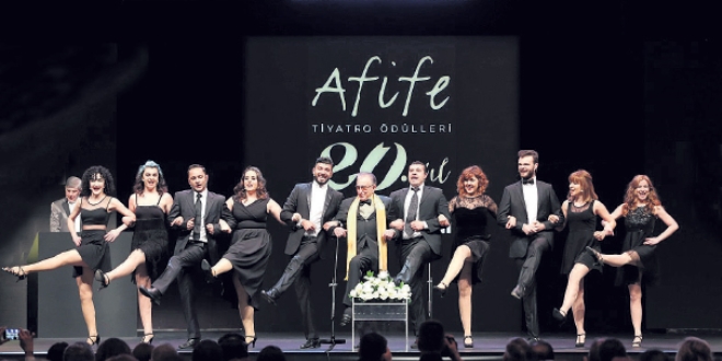 Kad�na �iddet uza��m�zda de�il