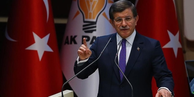Davutoğlu: Laiklik anayasamızda yer alacak