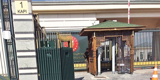 Cumhurbaşkanlığı Sarayı'na zırhlı kapı