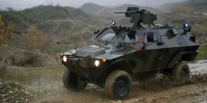 Birli�inde askeri ara� �arpan er ya�am�n� yitirdi