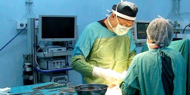 Yuttuğu 82 taş parçası ameliyatla alındı
