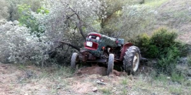 Traktörün altında kalan muhtar öldü