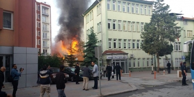 Kütahya'da iş yerinde patlama ve yangın: 2 yaralı