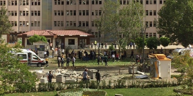 Gaziantep'te terör saldırısı: 2 şehit, 22 yaralı