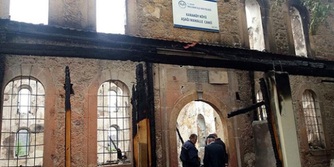 Ankara'da 110 y�ll�k cami, yang�n nedeniyle kullan�lamaz hale geldi