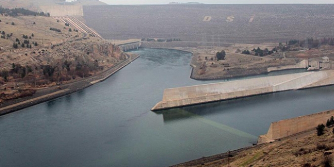 Atatrk Baraj'nn ekonomiye katks 40 milyar liray at