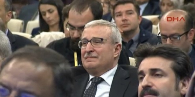 Başbakan konuşurken gözyaşlarını tutamadı