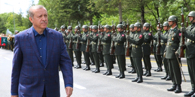 Erdoğan, 2. Ordu Komutanlığı'nı ziyaret etti