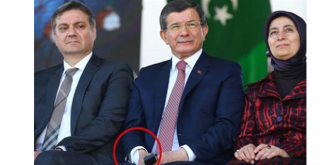 Başbakan Davutoğlu'nun eline ne oldu?