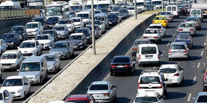 Trafiğe kayıtlı araç sayısı yüzde 0.5 arttı