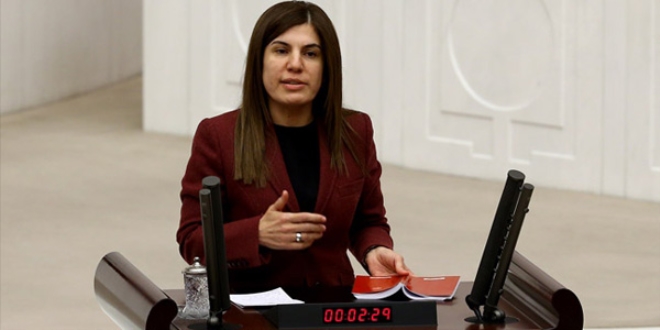 "Anneler a�lamas�n diye ter�rle m�cadele ediyoruz"