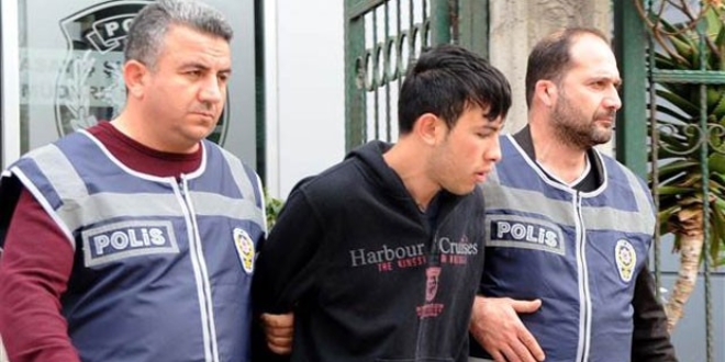 Cinayet sanığı ayakkabısından yakalandı