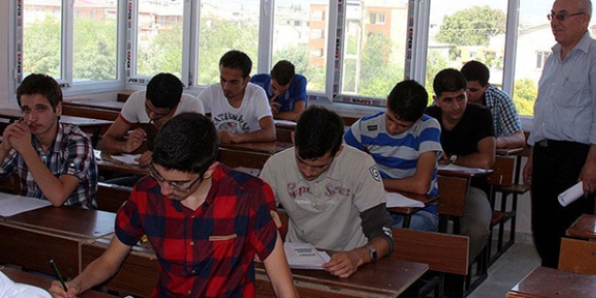Türkiye'de 5 bin 600 Suriyeli üniversite öğrencisi var