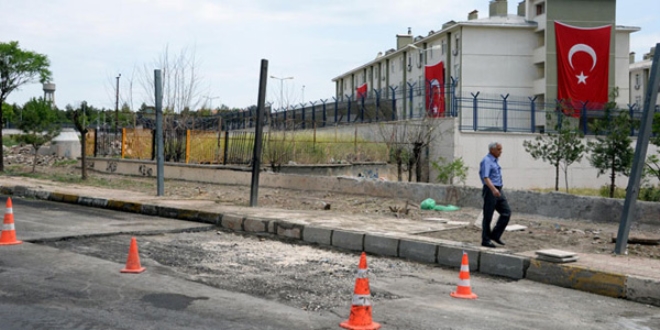 Diyarbak�r sald�r�s�nda 200 kilo patlay�c� kullan�lm��