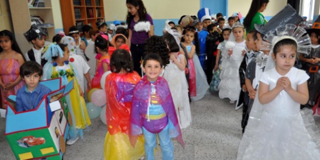 Öğrencilerden geri dönüşüm dersi