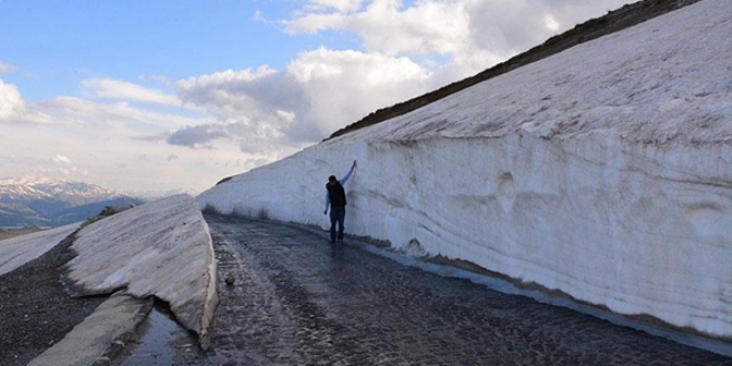 Mayıs Nemrut'un karını eritemedi