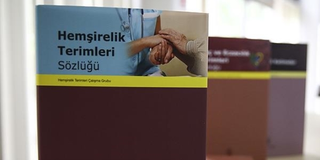 Hemşirelik Terimleri Sözlüğü basıldı