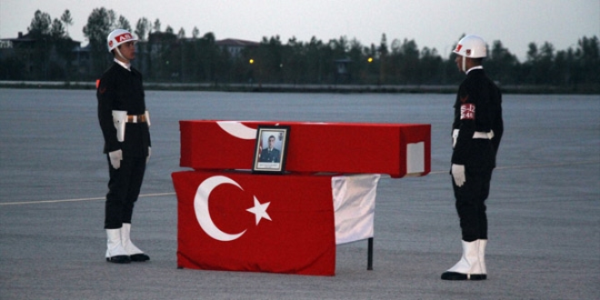Dağlıca şehidi uzman çavuş Mert için tören düzenlendi