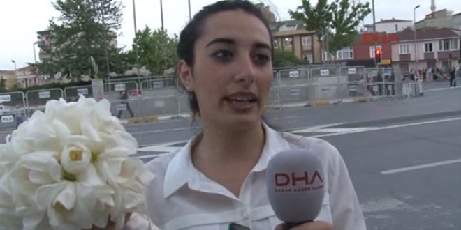 Sümeyye Erdoğan'ın gelin buketini üniversite öğrencisi kaptı
