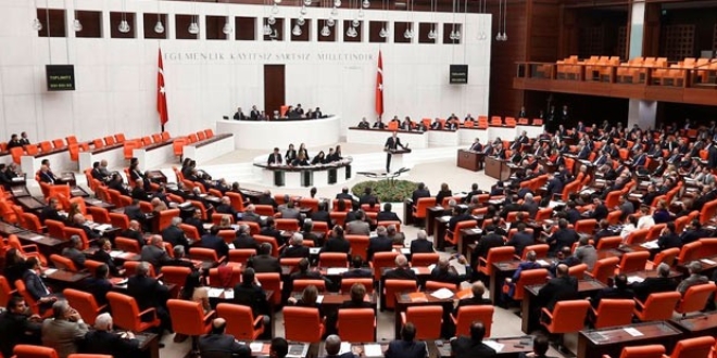 Dokunulmazlıklar için en az 12 CHP'li aranıyor