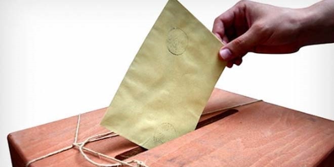 Dört Anayasa ile referanduma gidilecek