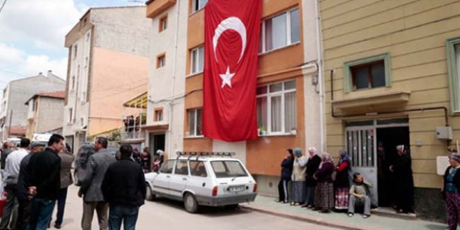 Şehit Alper Al'ın babaevine acı haber ulaştı