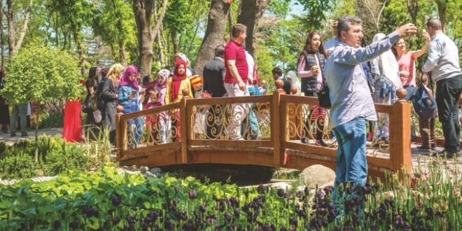 Turizmin yolu yeşile büründü