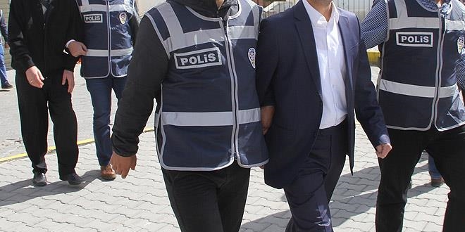 Maraş'ta, eski belediye başkanına FETÖ gözaltısı