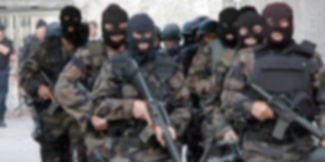 Küfürlü konuşup, yayınlayan polislere soruşturma