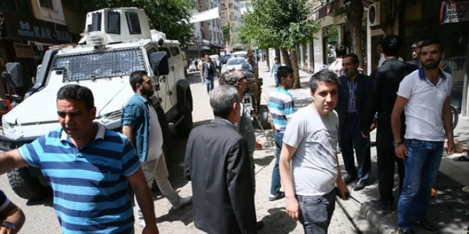 Sur'da HDP heyetine tepki: Hainler burada