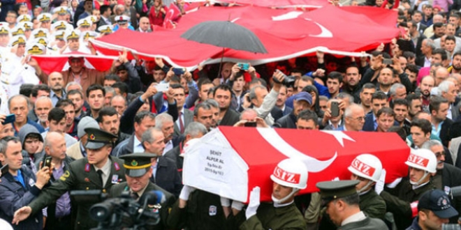 Şehit ateşi aynı eve 7. kez düştü