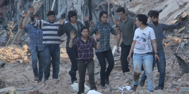 Nusaybin'de 25 terörist teslim oldu
