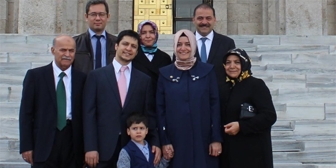 En dikkat çeken Bakan: Fatma Betül Sayan Kaya