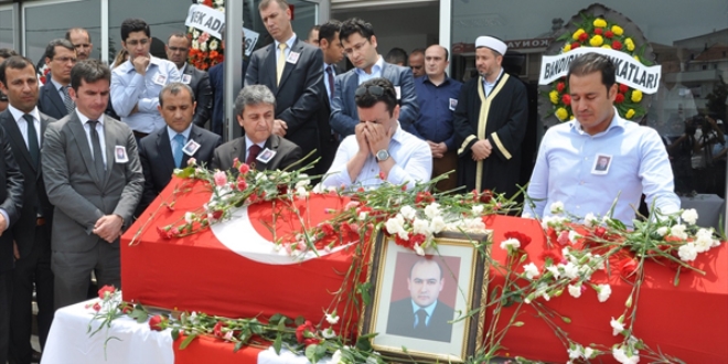 Kalp krizi sonucu hayatını kaybeden savcı, defnedildi