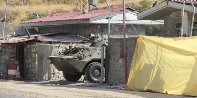 Bitlis'te karakola taciz atei: 1 asker yaral