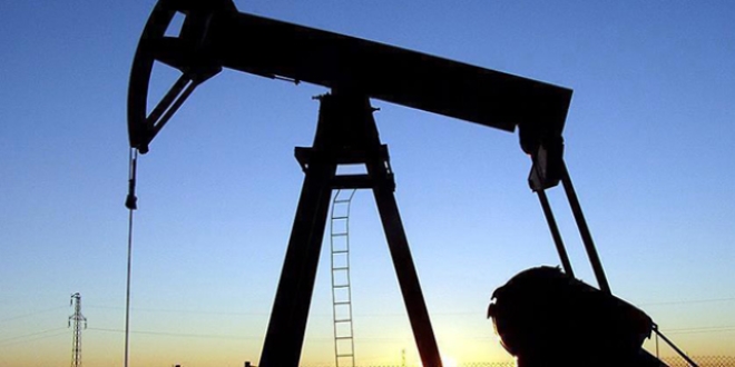 Petrol fiyatı stok verisiyle yükseldi