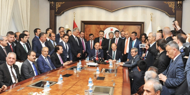 Sa�l�k Bakanl���'nda devir teslim t�reni yap�ld�