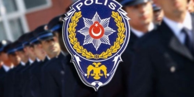 Emniyet'te üst rütbeler için sınavlar başladı